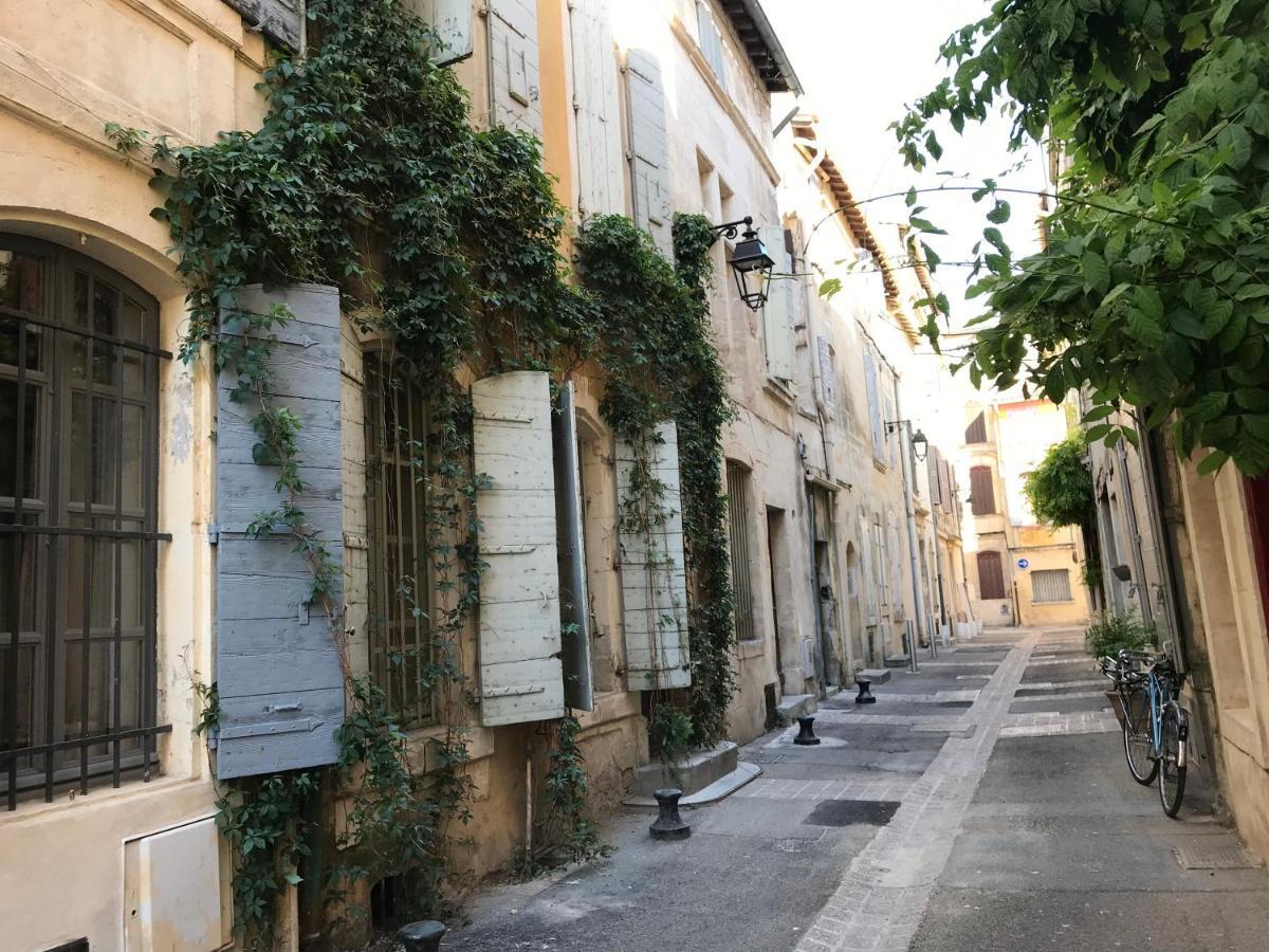 Studio De Charme A La Roquette 阿爾勒 外观 照片
